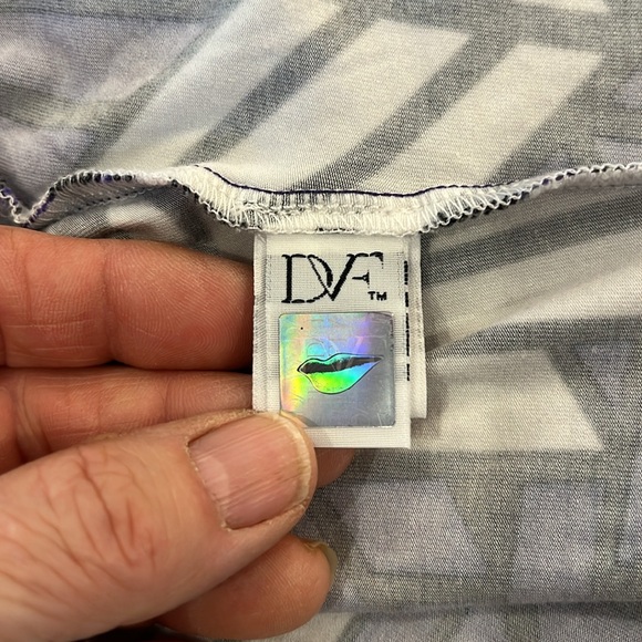 VGUC Diane Von Furstenberg sleeveless purple black and white wrap dress - Picture 9 of 12